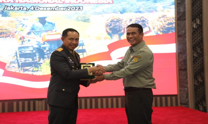 Menteri Pertanian (Mentan) Andi Amran Sulaiman dan Panglima TNI Agus Subiyanto . (Foto : Dok. Kementan)