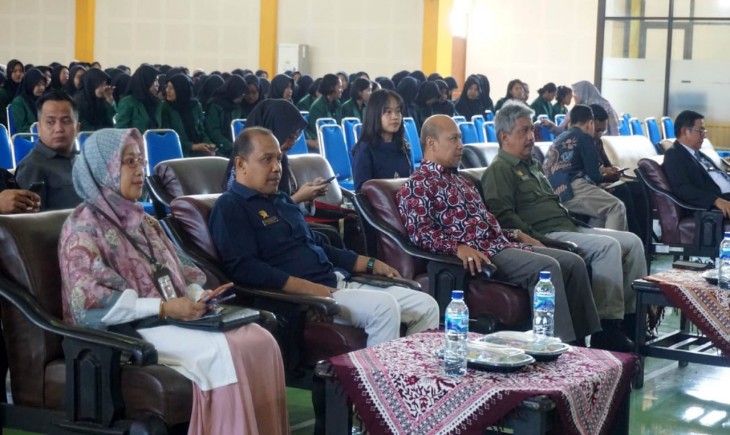 Peserta  Seminar Nasional bertema "Menyiapkan SDM Kuat, Menuju Kedaulatan Pangan" yang diselenggarakan oleh Politeknik Pembangunan Pertanian Malang di Aula Sasana Giri Sabha, (Humas Kemenko PMK)