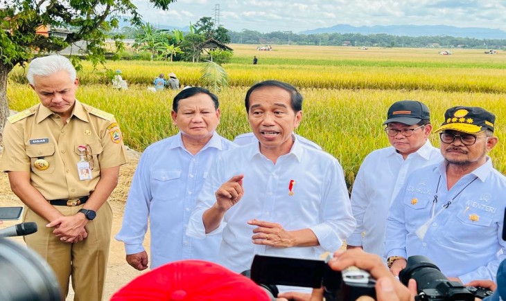 Foto : Menteri Pertanian Syahrul Yasin Limpo Usai Mendampingi Presiden Jokowi dalam Gelaran Panen Raya Nusantara.