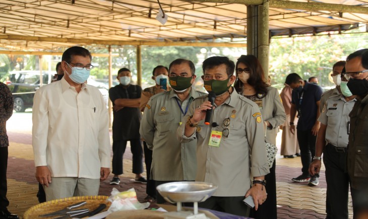 Foto : Mentan Memantau Ketersediaan Hewan Kurban, Salah Satunya di Bogor.