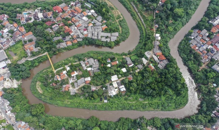 Penurunan luas hutan di DAS Ciliwung, Kali Bekasi, dan Cisadane memicu krisis lingkungan di Jabodetabek. (Foto : Antara)