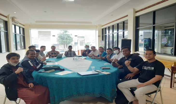 Foto : Pemkot Bogor Dikabarkan Menyegel Kafe Elvis di Jalan Raya Pajajaran.