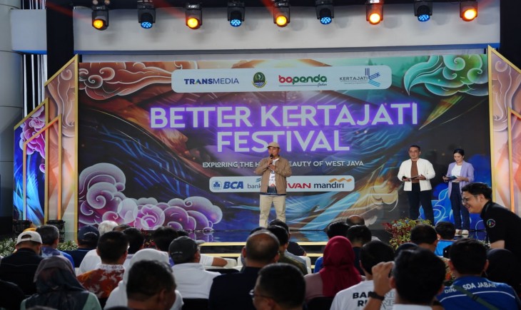 Foto: Sekretaris Komisi III DPRD Provinsi Jawa Barat, Heri Ukasah Sulaeman saat menghadiri acara "Better Kertajati Festival" di BIJB, Kertajati, Kab. Majalengka. Sabtu, (28/12/24).