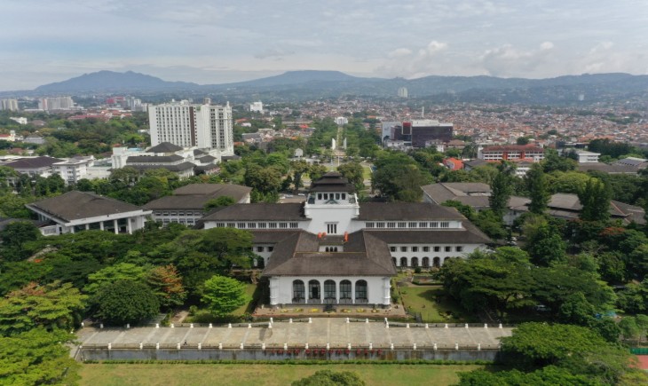 Foto: Pemda Provinsi Jabar Terbitkan SE Terkait Pemanfaatan Gedung Sate Sebagai Cagar Budaya untuk Kegiatan Pemerintahan.