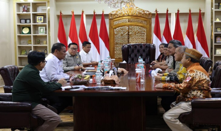 Kementerian Pertanian memastikan terus bergerak melindungi peternak ayam petelur rakyat yang menghadapi tekanan akibat harga. (Foto : Kementan)