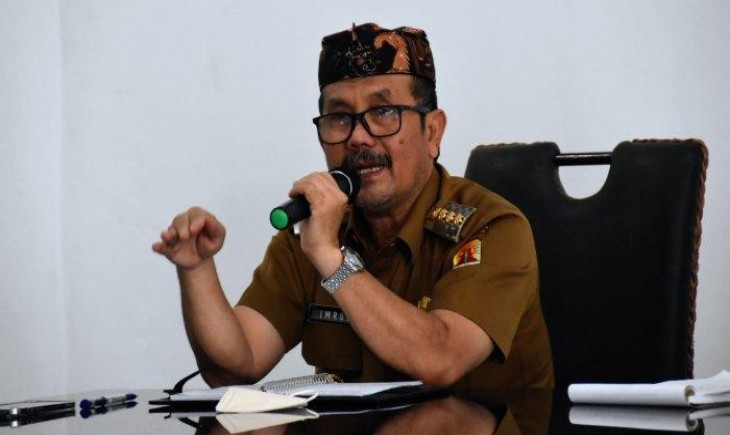Bupati Cirebon Imron Rosyadi menyoroti jumlah petani milenial yang signifikan sebagai indikator penting dalam regenerasi petani (Istimewa)