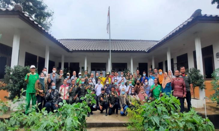 Foto : Kepala Pusat Penyuluhan Pertanian saat Mengunjungi BPP Rambutan untuk Pastikan BPP Rambutan Telah Menjalankan Lima Peran dan Fungsi Kostratani. 