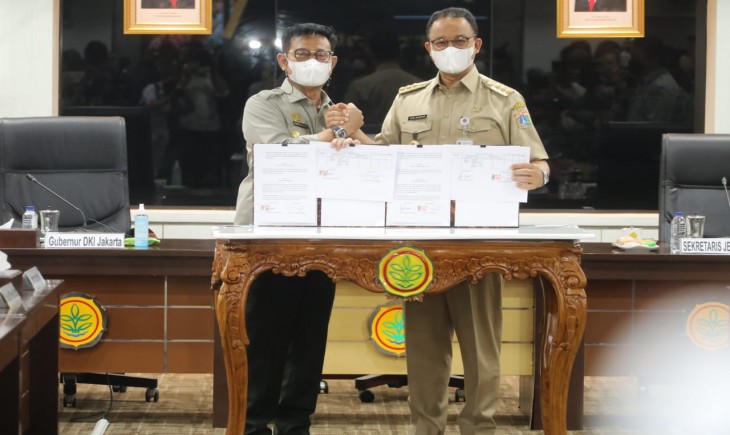 Foto : Mentan Syahrul Yasin Limpo Bersama Gubernur DKI Jakarta, Anies Rasyid Baswedan.