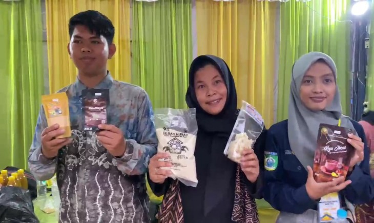 Pameran di Pasar Rakyat 2023 dalam rangka Peringatan Hari Jadi Kabupaten Tanah Laut. (Dok. Kementan)
