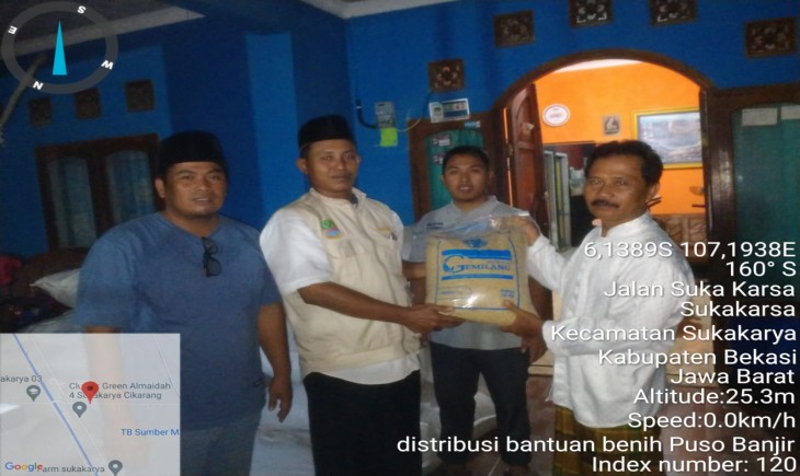 Foto : Pendistribusian Bantuan Benih Terhadap Korban Banjir di Bekasi oleh Kementerian Pertanian.