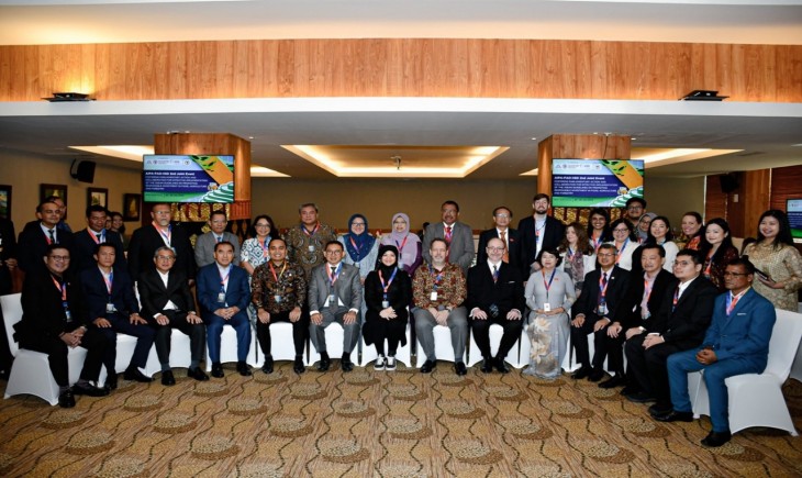 Delegasi acara AIPA–FAO–IISD Second Joint Event on Fostering Parliamentary Action and Collaboration for Effective Implementation of the ASEAN Guidelines on Promoting Responsible Investment in Food, Agriculture and Forestry (©Tim Dokumentasi AIPA–FAO–IISD)