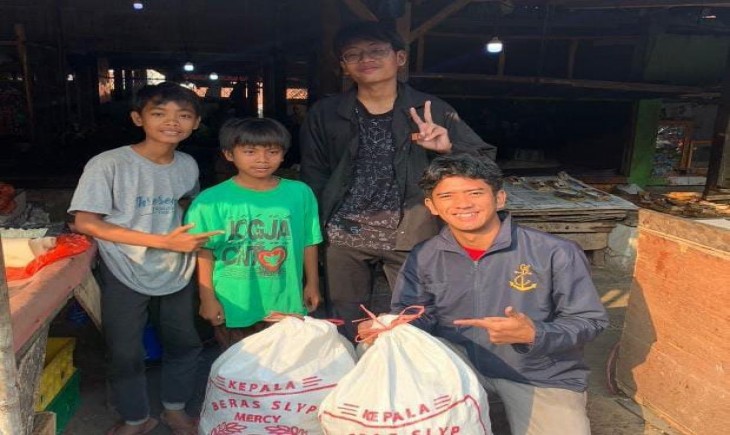 Mahasiswa IPB University memanfaatkan limbah sayuran untuk menciptakan Rabbel, pakan kelinci berprotein tinggi yang ramah lingkungan. (Nicko/PanganNews.id)