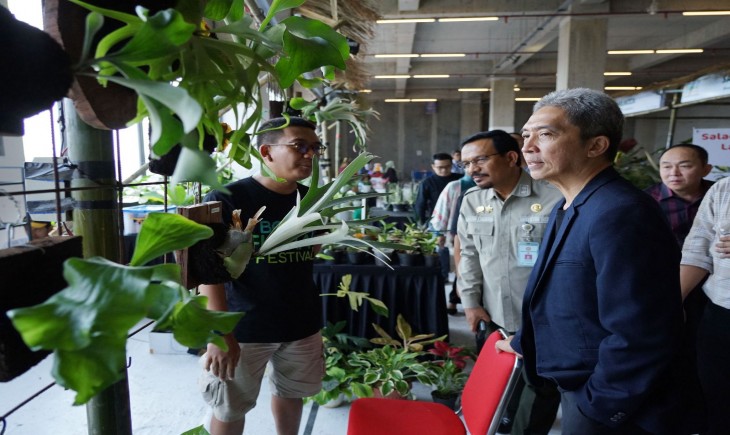 Wakil Wali Kota Bogor, Dedie A. Rachim bersama Direktur Buah dan Florikultura (Buflo) Dirjen Hortikultura Kementerian Pertanian RI, Liferdi Lukman (Prokompim Pemkot Bogor)