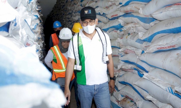 PT Pupuk Indonesia memantau ketersediaan Pupuk subsidi di Makassar (Sulselsatu.com)