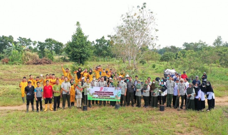 Foto : SMK PPN) Banjarbaru Gelar Penanaman Pohon secara Serentak.