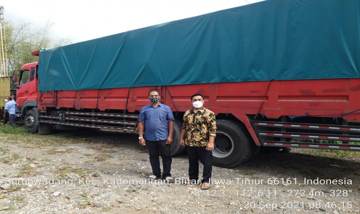 Foto : Menteri Pertanian Syahrul Yasin Limpo Mengeluarkan Kebijakan Berupa Bantuan Kirim Jagung Bagi Peternak, Salah Satunya Peternak di Blitar.
