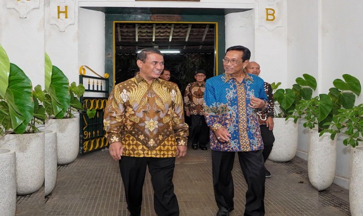 Menteri Pertanian, Andi Amran Sulaiman dalam kunjungan kerjanya diagendakan untuk bertemu dengan Sultan Hamengkubuwono X, di Yogyakarta, Selasa (23/1/2024). (Foto: Dok. Kementan)