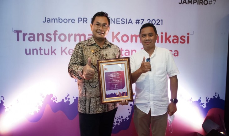 Foto : Kepala Biro Humas dan Informasi Publik Kementerian Pertanian, Kuntoro Boga Andri dianugrahi Public Relations (PR) Indonesia Award.