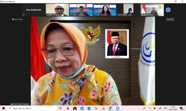 Foto : Acara Seminar Nasional yang diadakan oleh Ikatan Wanita Pengusaha Indonesia (IWAPI) Secara Virtual. Sumber : kkp.go.id