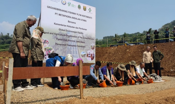 Solusi inovatif untuk perikanan sidat berkelanjutan; KKP, Provinsi Jawa Barat, Kabupaten Sukabumi, dan FAO bergandeng tangan untuk Pengelolaan Perikanan Darat Berkelanjutan. (Foto: Dok. KKP)