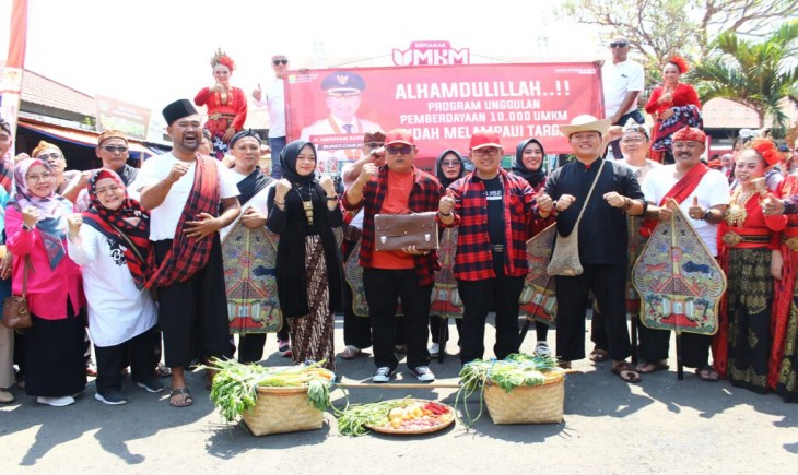 Kegiatan Semarak UMKM dan Dekranasda Award 2023 yang dilaksanakan di Pasar Induk Cianjur (Diskominfo Kab. Cianjur)