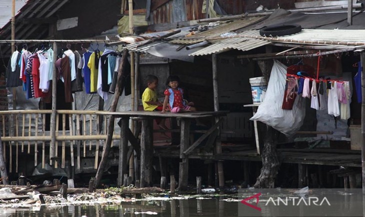 Kawasan permukiman kumuh, Kapuk, Jakarta Barat. (Foto : ANTARA FOTO/Rivan Awal Lingga)