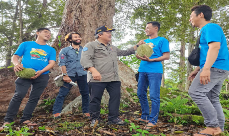 Direktur Jenderal Hortikultura, Prihasto Setyanto Saat melakukan kunjungan kerja ke Pulau Kundur pada Sabtu (19/8). (Dok. Kementan)
