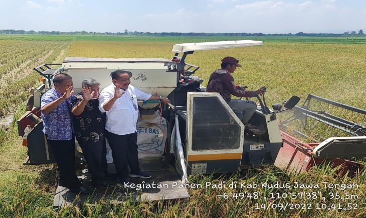 Foto : Farm Field Day di Desa Sidomulyo, Kecamatan Jekulo Kabupaten Kudus.