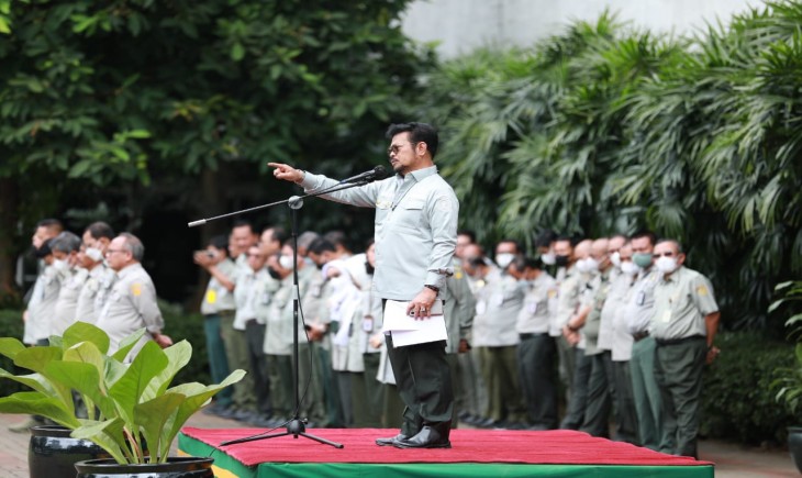Foto : Mentan saat Peringati Hari Pahlawan di Kantor Pusat Kementerian Pertanian, Kamis (10/11/2022).