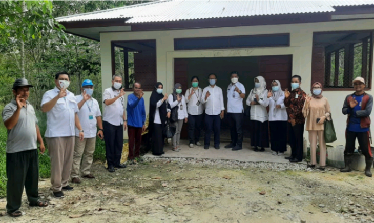 Foto : Ditjenbun Memfasilitasi Bantuan Pembeku Lateks Kepada 428 UPPB.