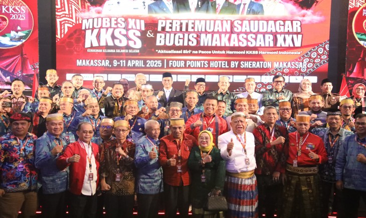 Mentan Amran saat menghadiri Musyawarah Besar Pertemuan Saudagar Bugis di Makassar, Kamis, 10 April 2025. (Foto: dok. Kementan)