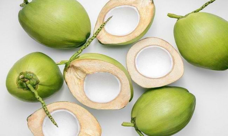 Sehat di Tahun Baru, Kenali Manfaat Air Kelapa yang Wajib Dicoba