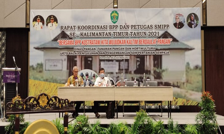 Foto : Rapat Koordinasi Balai Penyuluhan dan Petugas SMIPP Pertanian Provinsi Kalimantan Timur oleh Dinas Pangan, Tanaman Pangan dan Hortikultura Provinsi Kalimantan Timur.