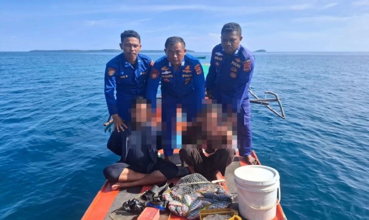 Polairud Polda NTT menangkap dua pelaku pengeboman ikan di perairan perairan Pulau Besar, Desa Koja Gete, Kecamatan Alok Timur. (Foto : dok. Polair Polda NTT)
